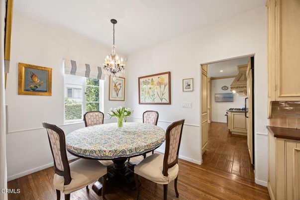 Chandelier, Dining room, Interior, Recessed Lighting, Wood Texture Flooring
