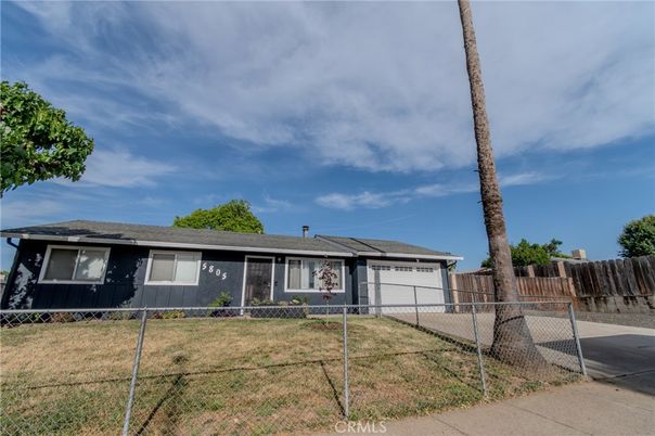 Attached, Exterior, Facade, Solar Panels, Ranch