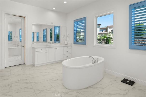 Bathroom, Dual Sink Vanities, Free Standing Baths, Interior, Marble, Recessed Lighting