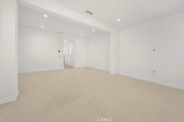 Empty room, Interior, Recessed Lighting