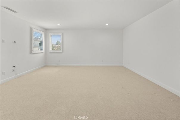 Empty room, Interior, Recessed Lighting