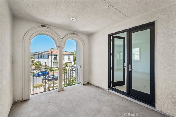 Exterior, Recessed Lighting