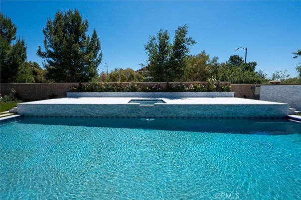Exterior, Lake, Pool