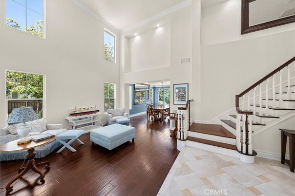 Dining room, Interior, Living room, Piano, Recessed Lighting, Wood Texture Flooring