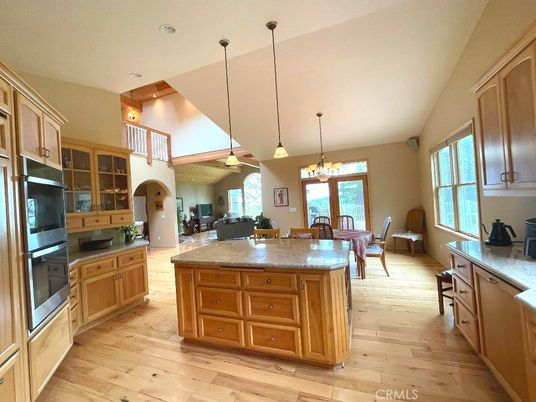 Chandelier, Dining room, Interior, Kitchen, Pendant Lights, Recessed Lighting, Wood Texture Flooring