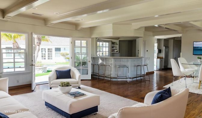Dining room, Interior, Living room, Recessed Lighting, Wood Texture Flooring
