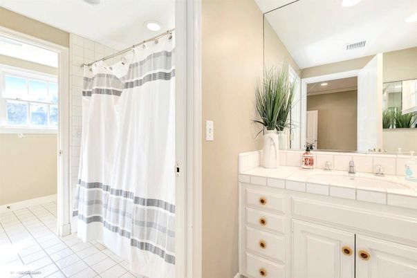 Bathroom, Interior, Recessed Lighting, Tile Countertops