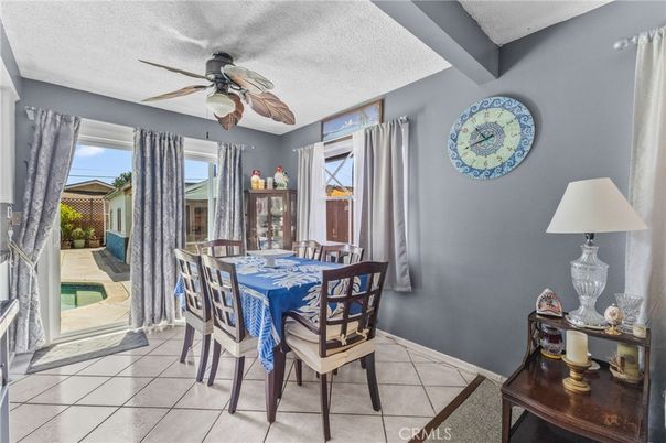Dining room, Interior