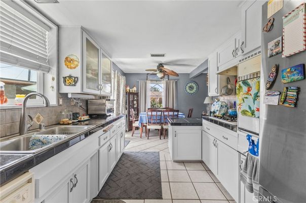 Dining room, Interior, Kitchen, Tile Countertops