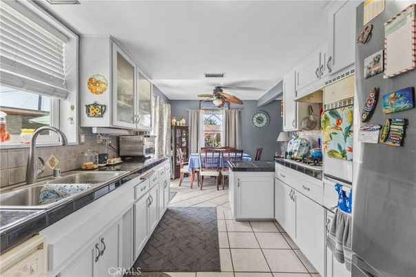 Dining room, Interior, Kitchen, Tile Countertops