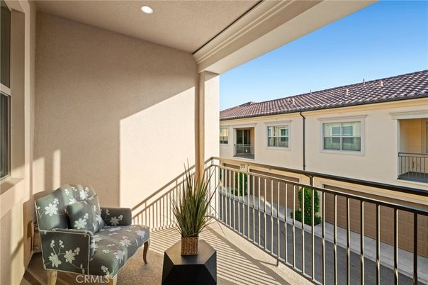 Exterior, Recessed Lighting