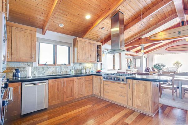 Dining room, Interior, Kitchen, Recessed Lighting, Stainless Steel Appliances, Wooden Beams, Wooden Ceilings, Wood Texture Flooring