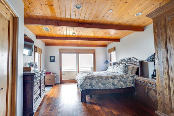 Bedroom, Interior, Recessed Lighting, Wooden Beams, Wooden Ceilings, Wood Texture Flooring