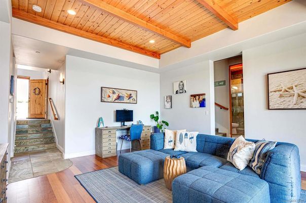 Interior, Living room, Recessed Lighting, Wooden Beams, Wooden Ceilings, Wood Texture Flooring