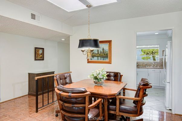 Dining room, Interior, Pendant Lights, Recessed Lighting