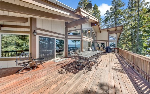 Exterior, Wood Texture Flooring