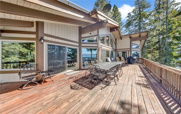 Exterior, Wood Texture Flooring