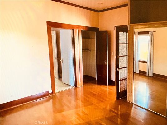 Chandelier, Interior, Kitchen, Wood Texture Flooring