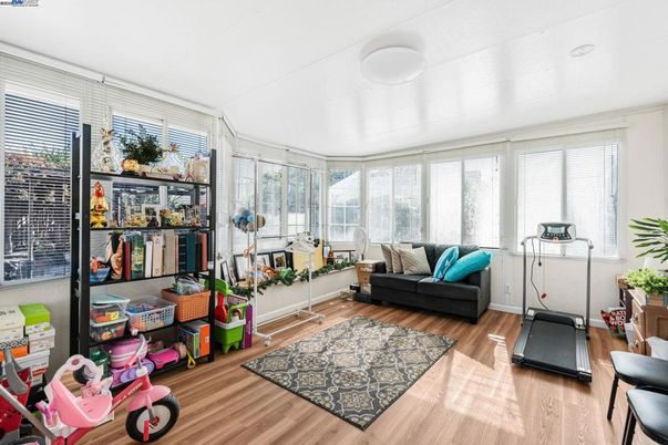 Interior, Sun Room, Wood Texture Flooring