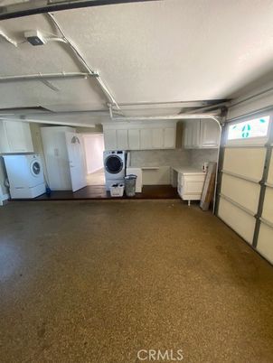 Garage, Interior, Washer