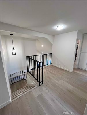 Interior, Pendant Lights, Recessed Lighting, Wood Texture Flooring