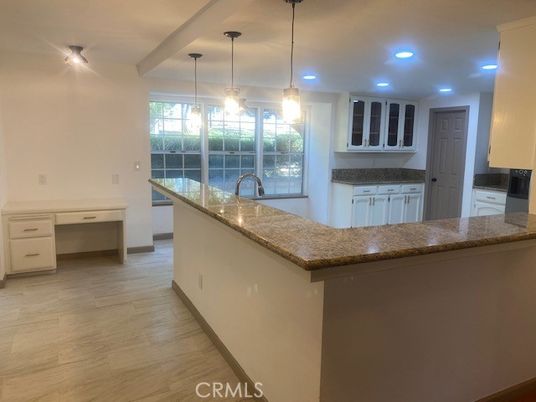 Interior, Kitchen, Pendant Lights, Recessed Lighting, Wood Texture Flooring
