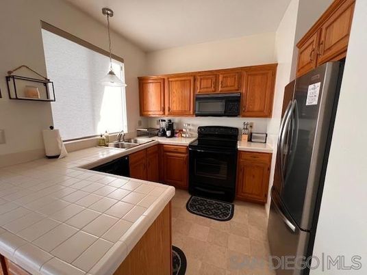 Interior, Kitchen, Pendant Lights, Tile Countertops