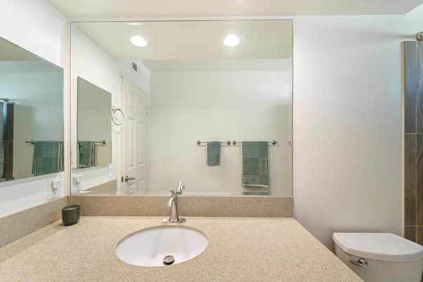 Bathroom, Interior, Recessed Lighting