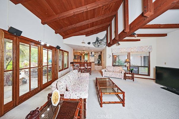 Dining room, Interior, Living room, Pendant Lights, Wooden Beams, Wooden Ceilings