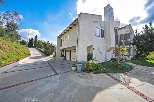 Attached, Exterior, Facade, Spanish Mediterranean