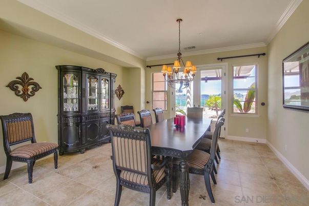 Chandelier, Dining room, Interior