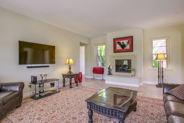 Fireplace, Interior, Living room