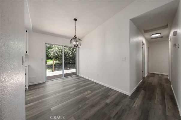 Interior, Pendant Lights, Wood Texture Flooring