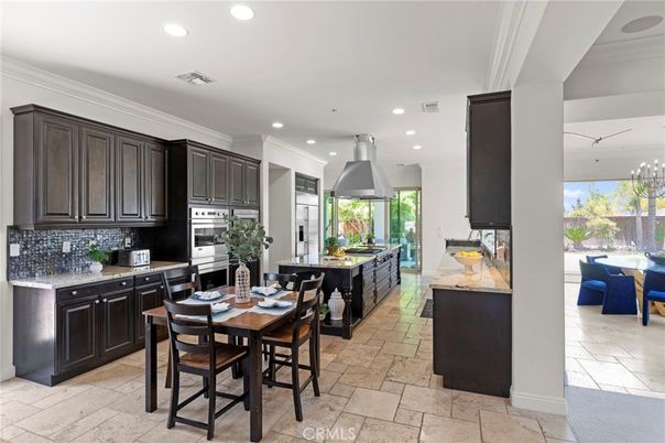 Dining room, Interior, Kitchen, Pendant Lights, Recessed Lighting, Stainless Steel Appliances