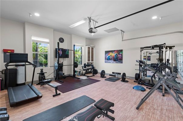 Fitness Equipment, Interior, Recessed Lighting, Wood Texture Flooring