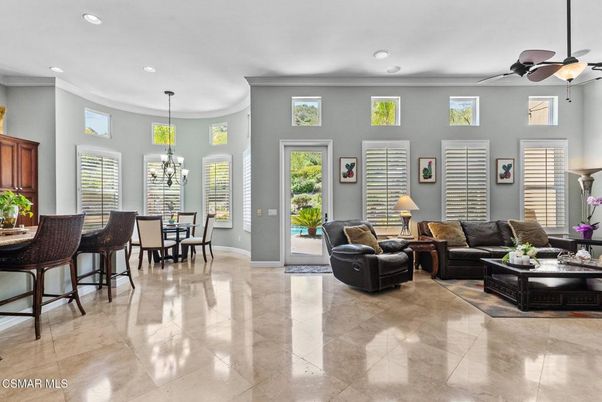 Chandelier, Dining room, Interior, Living room, Pendant Lights, Recessed Lighting