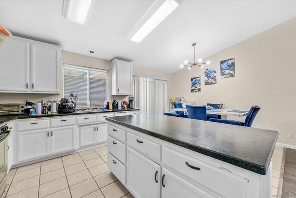 Dining room, Interior, Kitchen, Pendant Lights