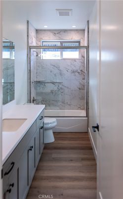 Bathroom, Interior, Marble Walls, Recessed Lighting, Wood Texture Flooring