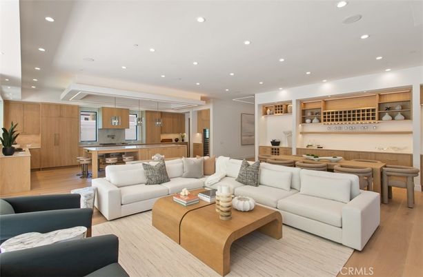 Dining room, Interior, Kitchen, Living room, Pendant Lights, Recessed Lighting, Wood Texture Flooring