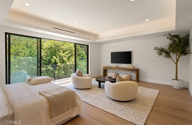 Bedroom, Interior, Living room, Recessed Lighting, Wood Texture Flooring