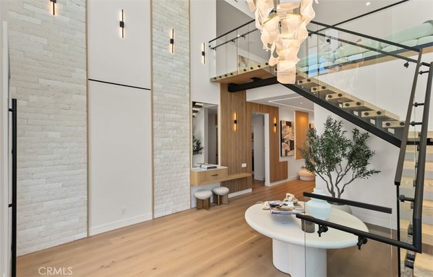 Interior, Pendant Lights, Stone Walls, Wood Texture Flooring
