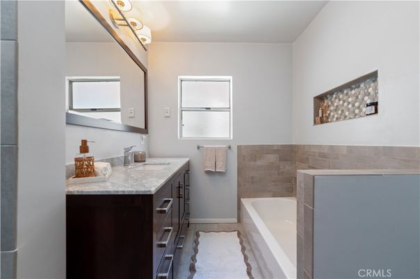 Bathroom, Dual Sink Vanities, Interior