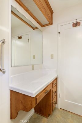 Bathroom, Interior, Tile Countertops