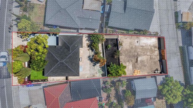 Exterior, Drone