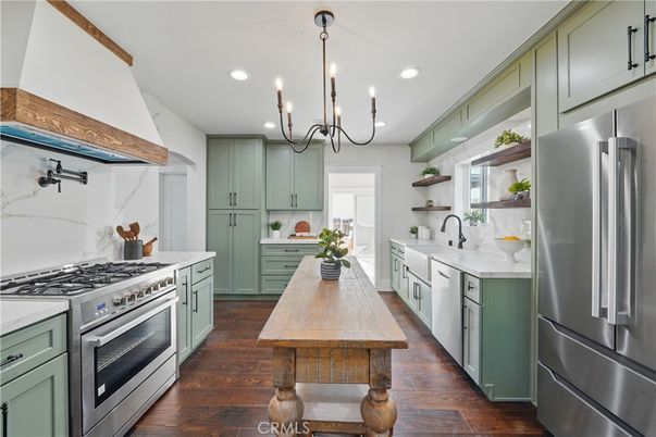 Chandelier, Interior, Kitchen, Recessed Lighting, Stainless Steel Appliances, Wood Texture Flooring
