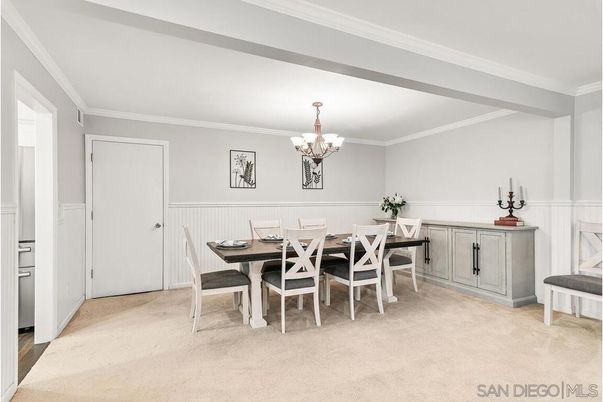 Chandelier, Dining room, Interior