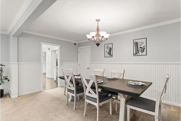 Chandelier, Dining room, Interior