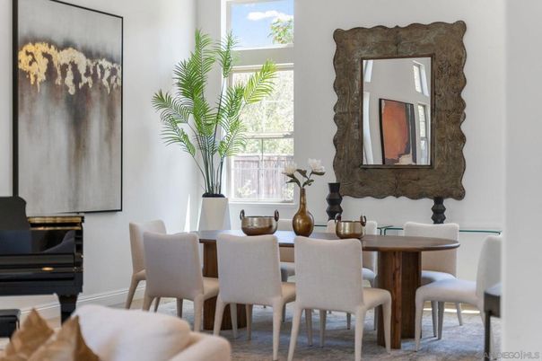 Dining room, Interior