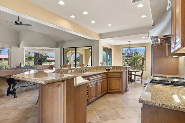 Dining room, Interior, Kitchen, Recessed Lighting