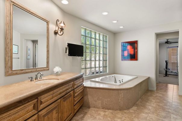 Bathroom, Interior, Recessed Lighting